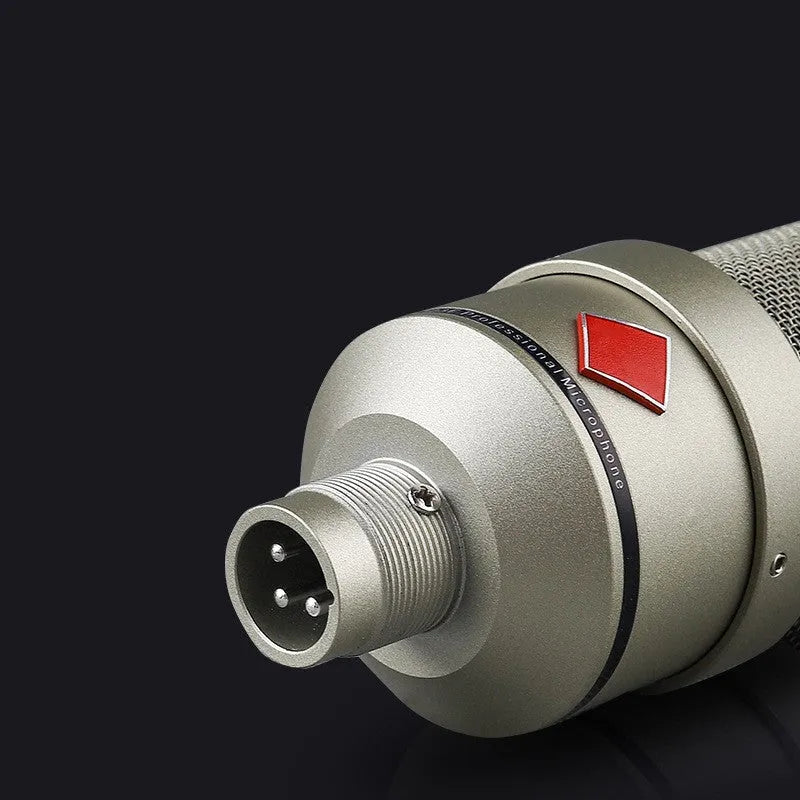 Condenser microphone with cardioid pattern and USB cable on stand