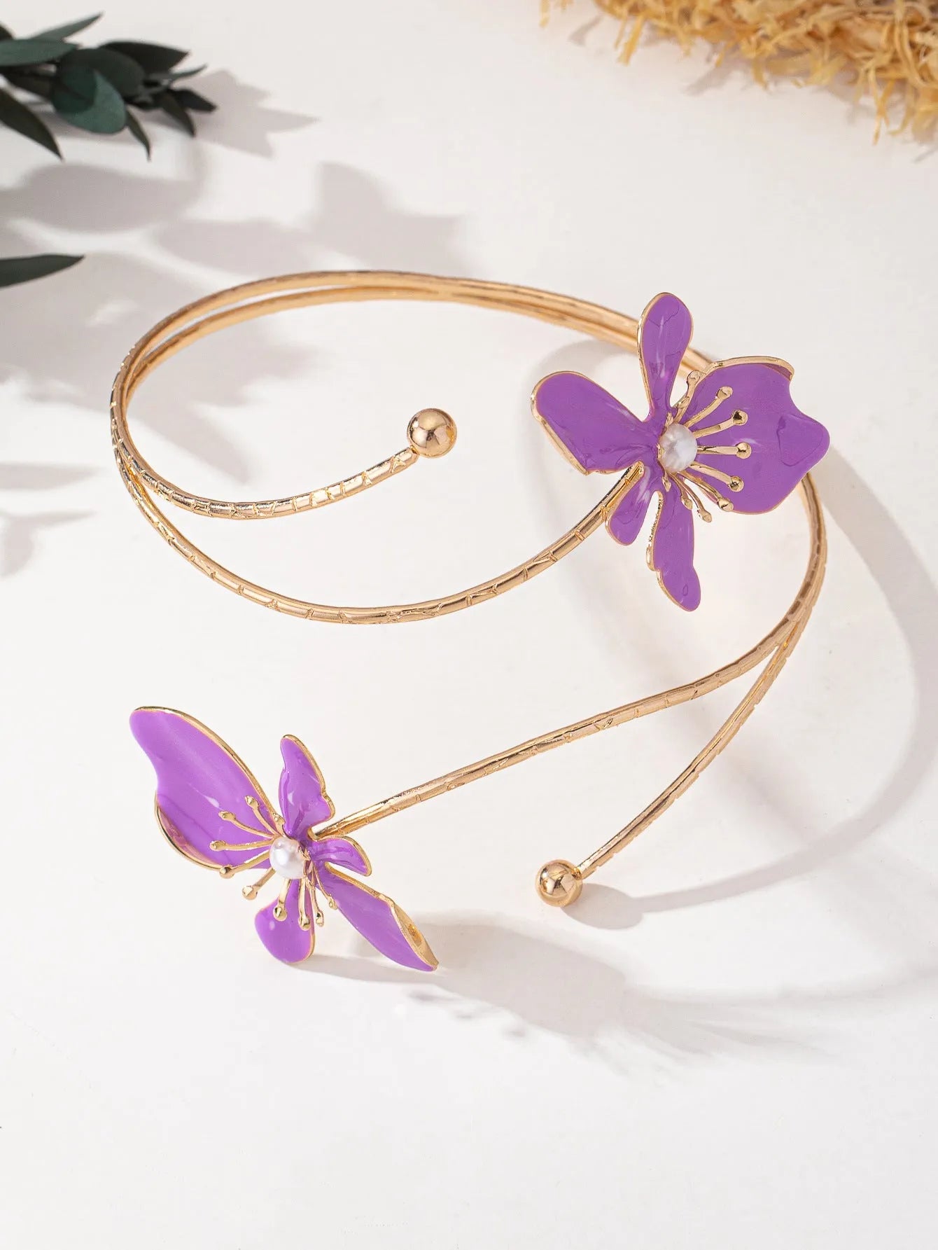 Alloy hollow armband with pattern lines in pink or purple colour jewellery bangle
