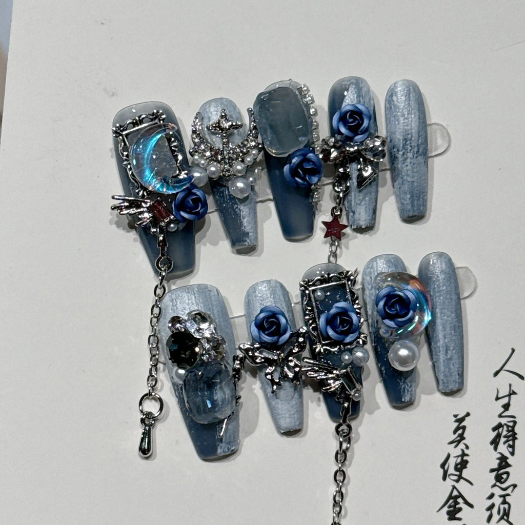 Reusable blue floral press-on nails with rose pattern in sizes XS, S, M, L