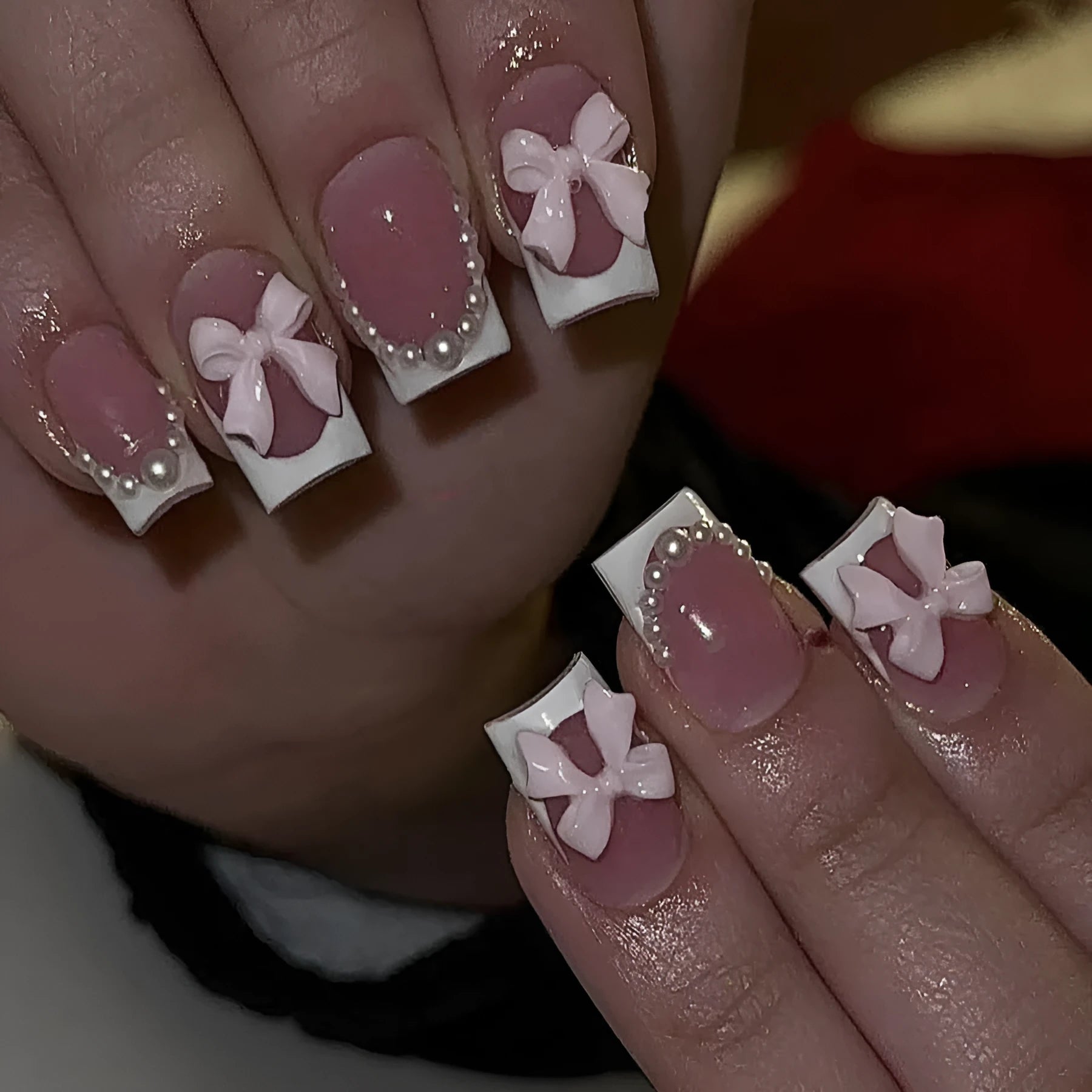 Short white French fake nails with cute bow and tulip patterns for ladies manicure