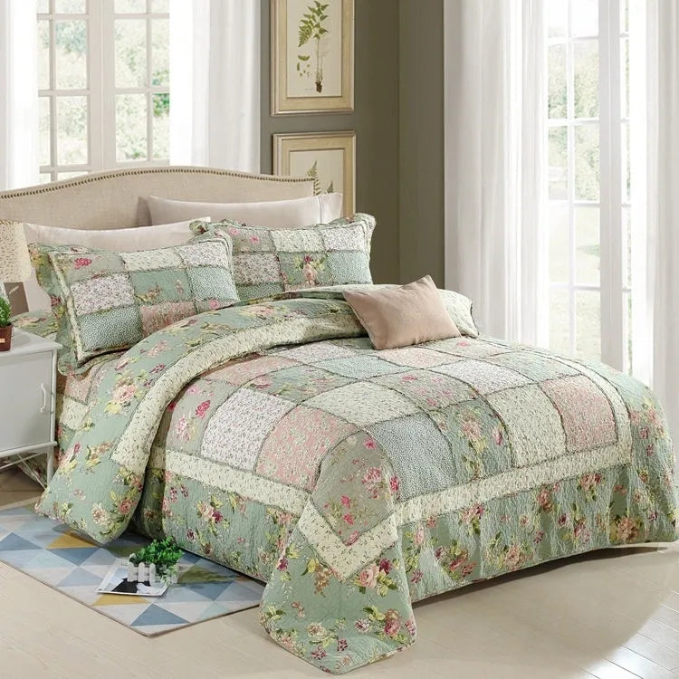 Pure cotton quilted bedspread three-piece set with bed cover and matching pillowcases