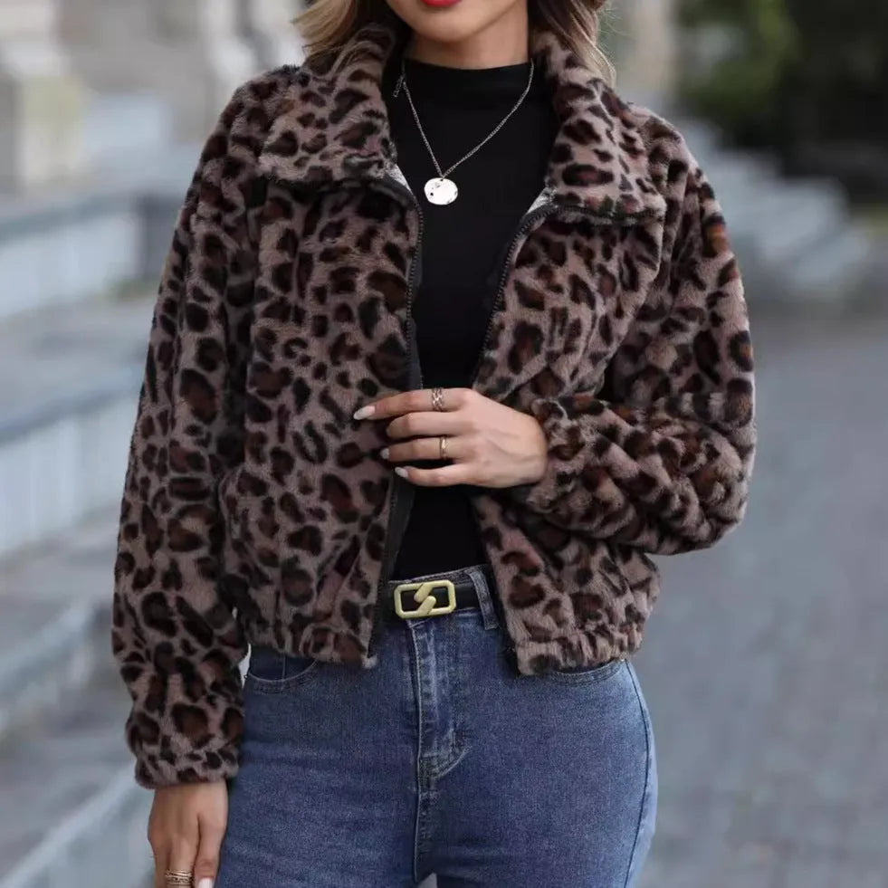 Women's loose long-sleeve leopard print plush coat with a front zipper