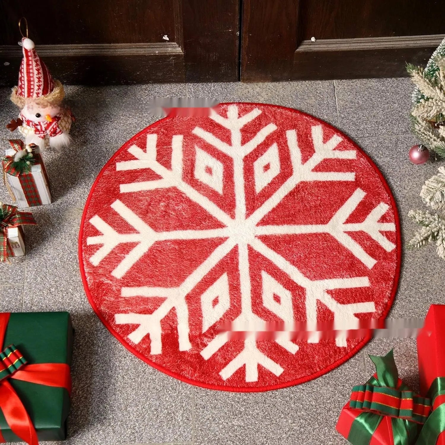 Round Christmas design polyester fibre carpet rug in choice of 60cm or 80cm square size