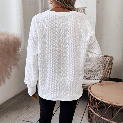 Milky white casual T-shirt with 3D pattern and loose fit in Japanese Korean style