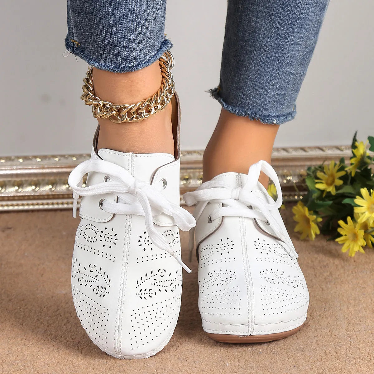 Women's summer lace-up slippers with wedge sole and hollow-out design in various colours