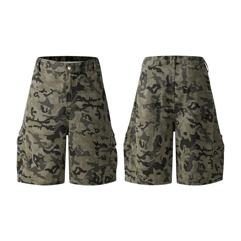 Retro washed cotton workwear shorts with half elastic waistband in loose fit