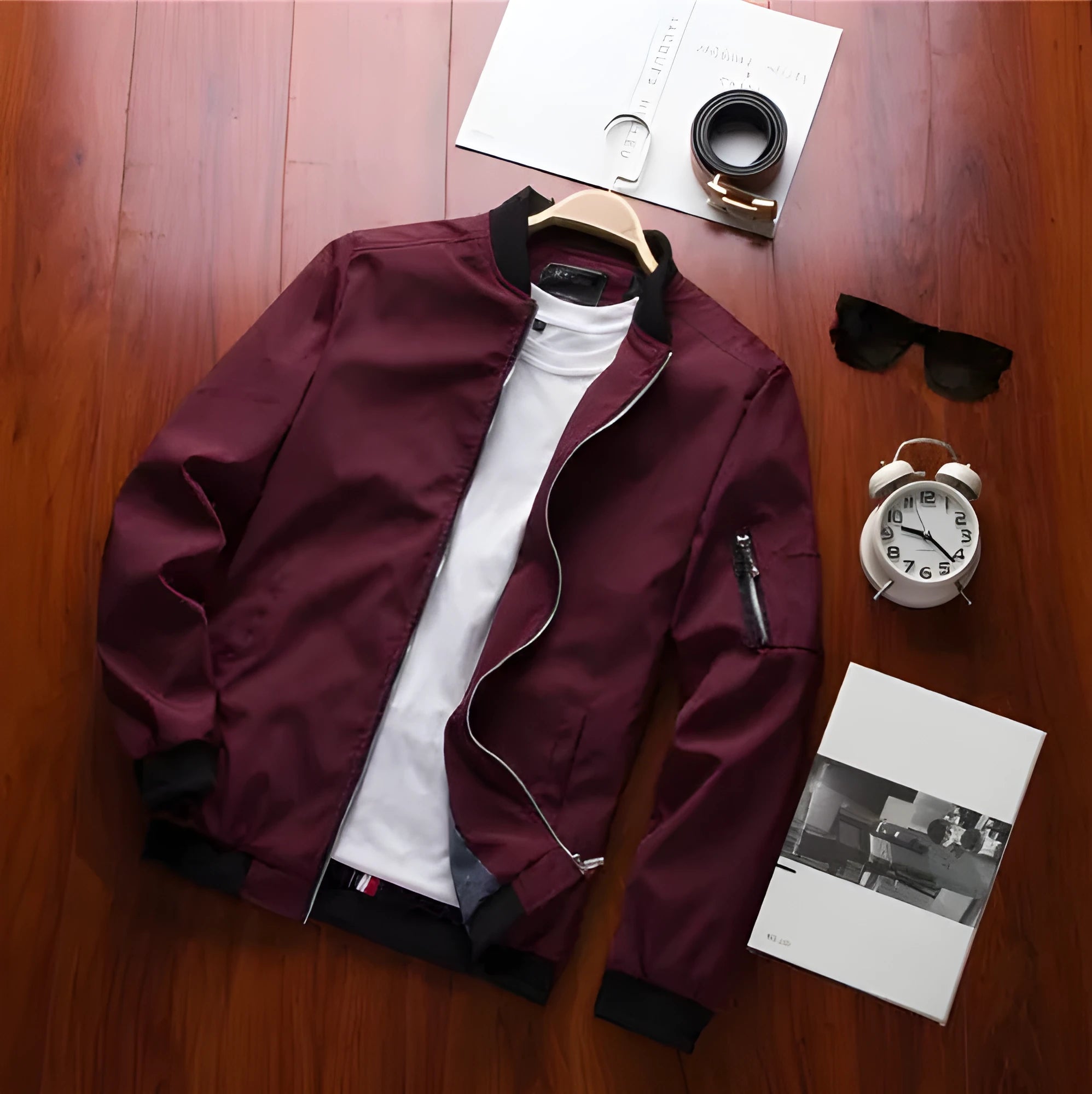 Men's slim fit casual baseball style jacket with front zipper and side pockets