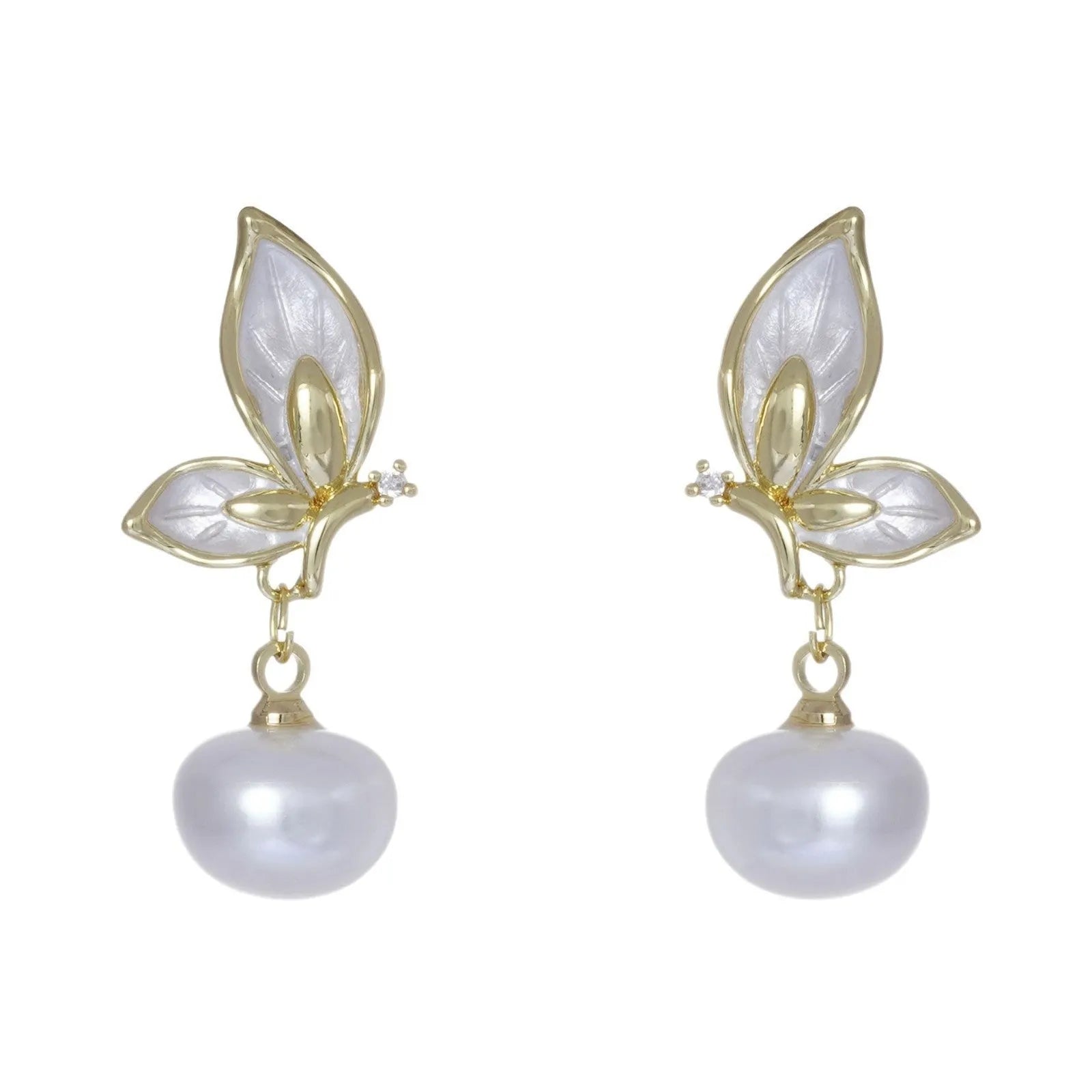 A pair of zircon butterfly earrings for women with a copper base and electroplated finish, style PT0203.