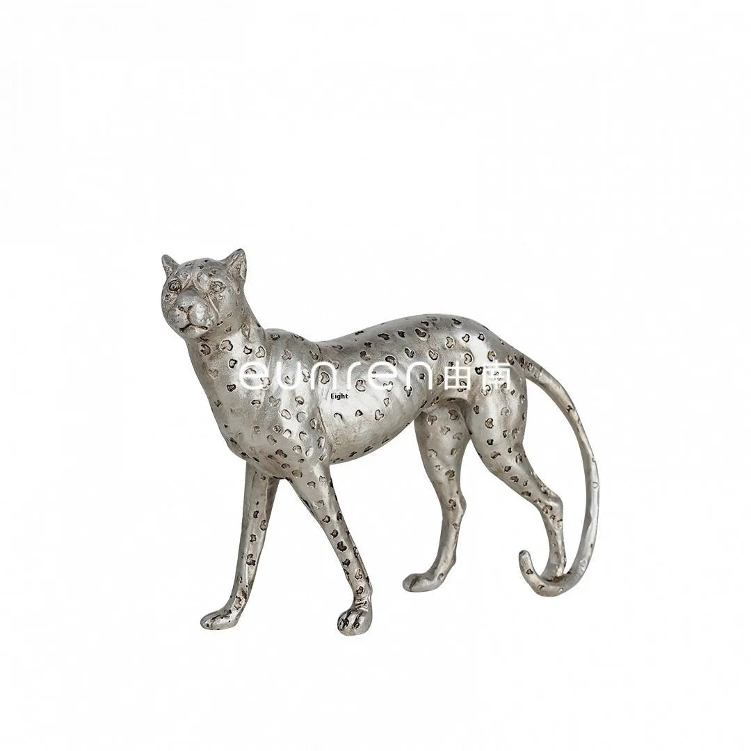 Leopard resin craft ornament in American Leopard colour for home decoration
