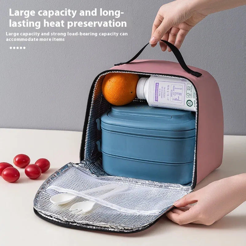 Insulated lunch box bag in textured cloth with large capacity for keeping meals warm and fresh