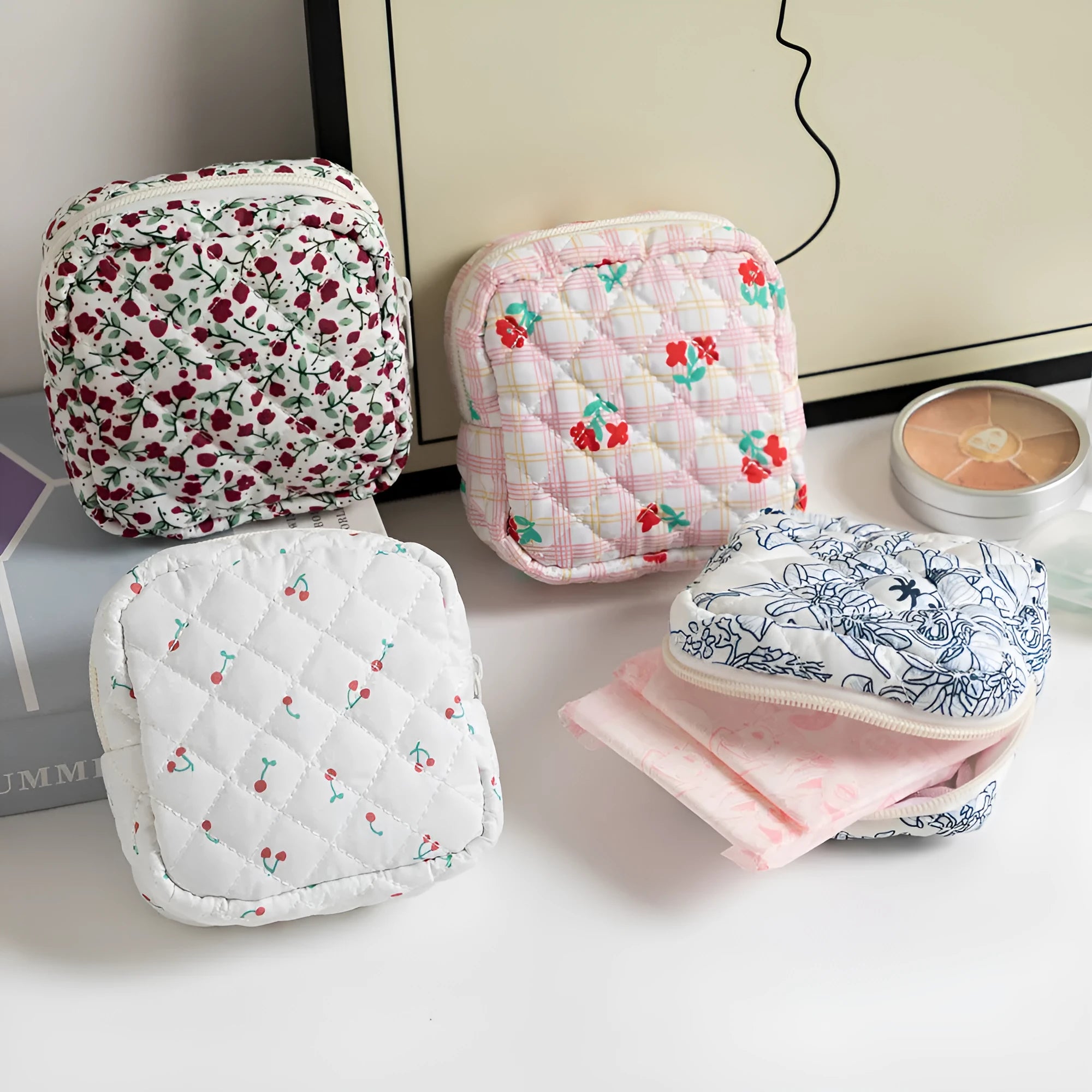 Women's floral polyester key storage bag wallet organiser with sewing thread decorative elements