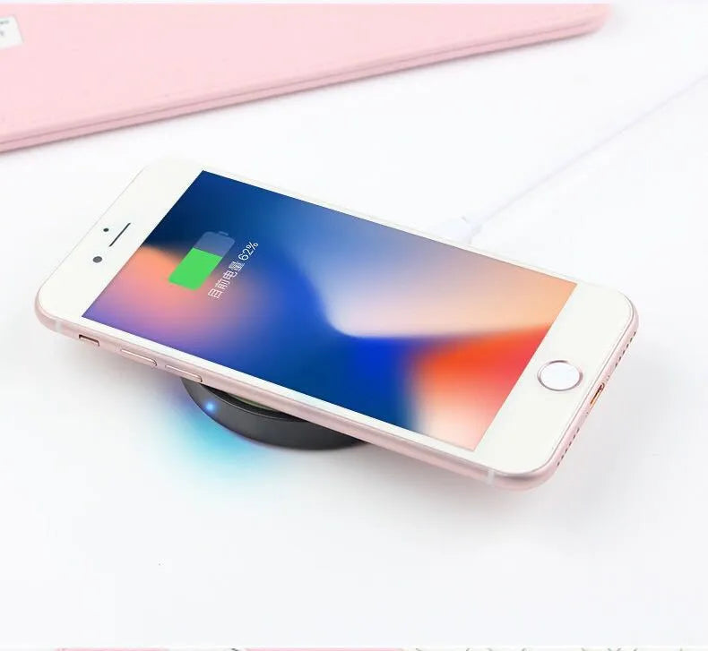 Square Qi wireless charging pad in a choice of six colours: black, blue, orange, red, white, yellow.