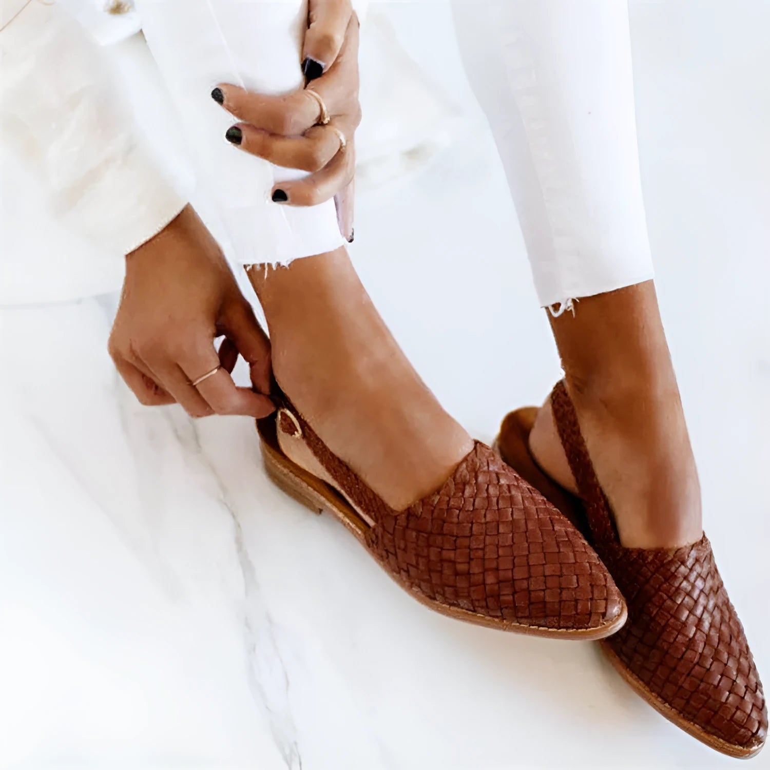 European and American style casual sandals with buckle fastening and pointed toe in multiple colour options