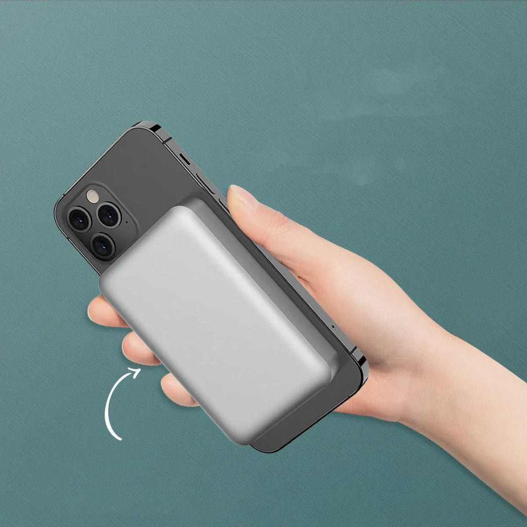 Silver aluminium Apple wireless magnetic charging power bank with 5000mAh capacity