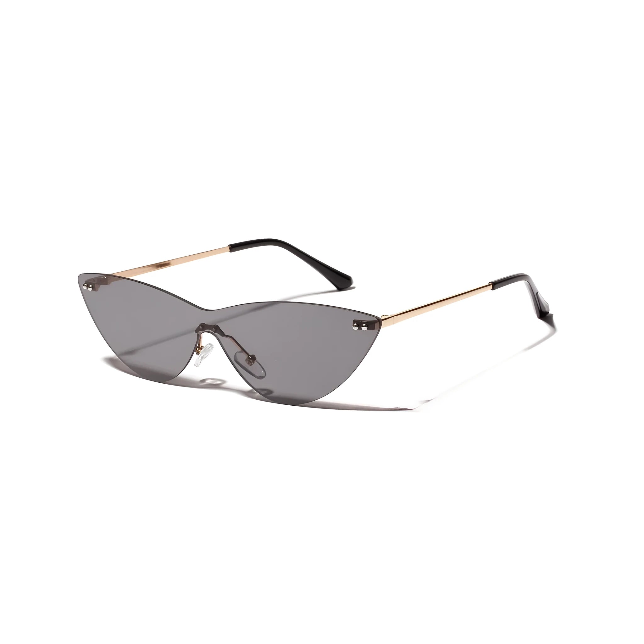 Brown vintage sunglasses with metal frame and UV400 polycarbonate lenses for adult wearers