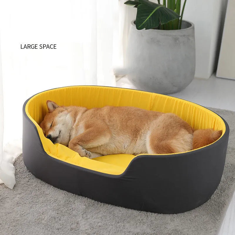 Washable cloth pet kennel for cats and small dogs in black or green, three size options