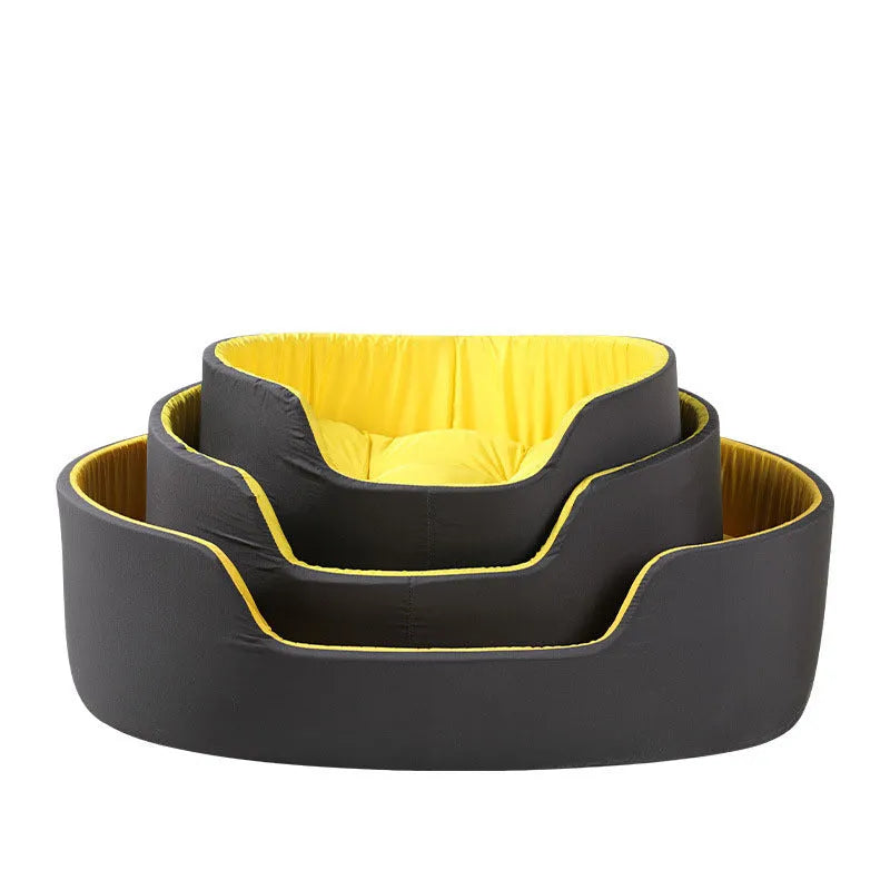 Washable cloth pet kennel for cats and small dogs in black or green, three size options