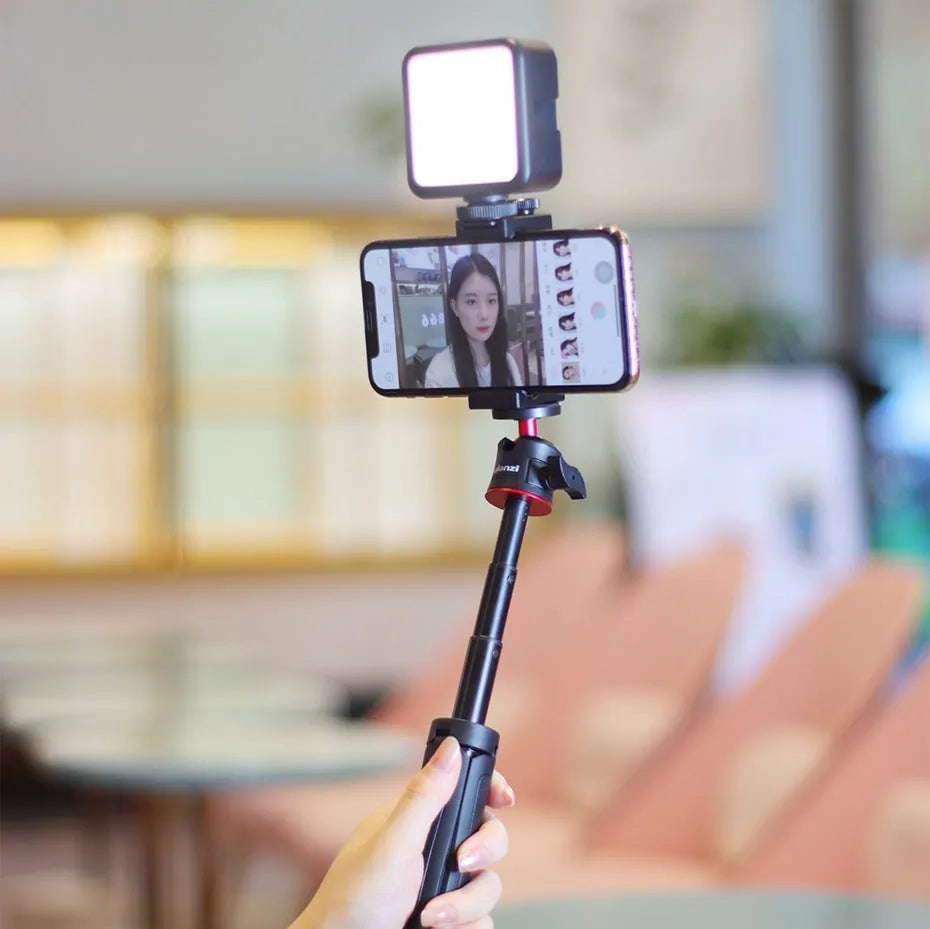 Mobile phone vlog bracket set with fill light and 15x18x9cm stand for video recording and live streaming
