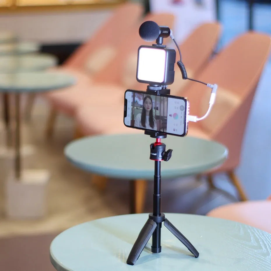 Mobile phone vlog bracket set with fill light and 15x18x9cm stand for video recording and live streaming