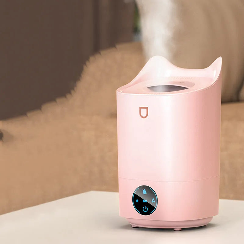 White double spray humidifier with USB cable and three mist outlets for rooms up to 30 square metres