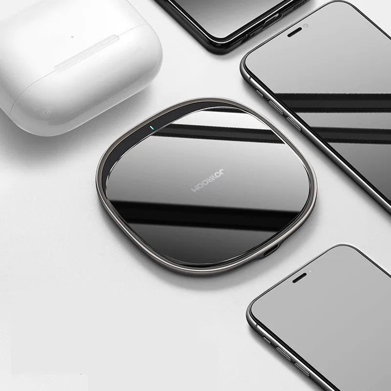 Black or white 15W wireless charging pad with zinc alloy frame and glass surface