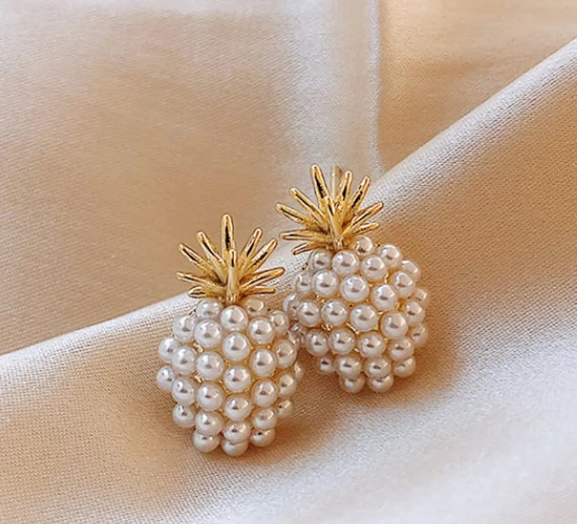 Korean-style gold pineapple starfish pearl alloy earrings with electroplated finish and gem inlay.