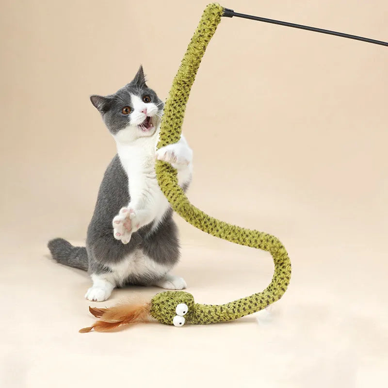 Green snake cat teasing stick toy with feather attachment on 140cm pole