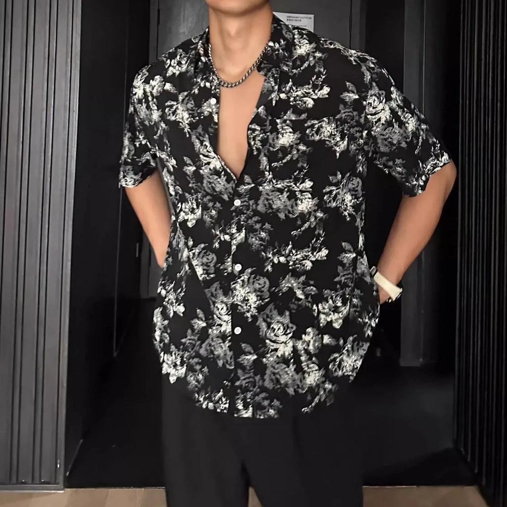 Loose casual short sleeve shirt with floral pattern in black or white colour options