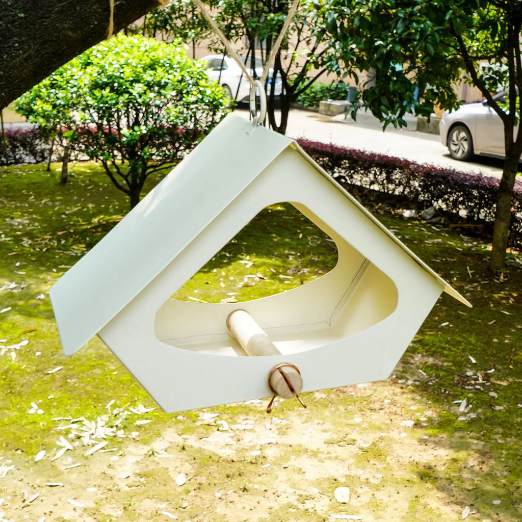 Simple European-style iron bird food nest in black or white for outdoor garden decoration.