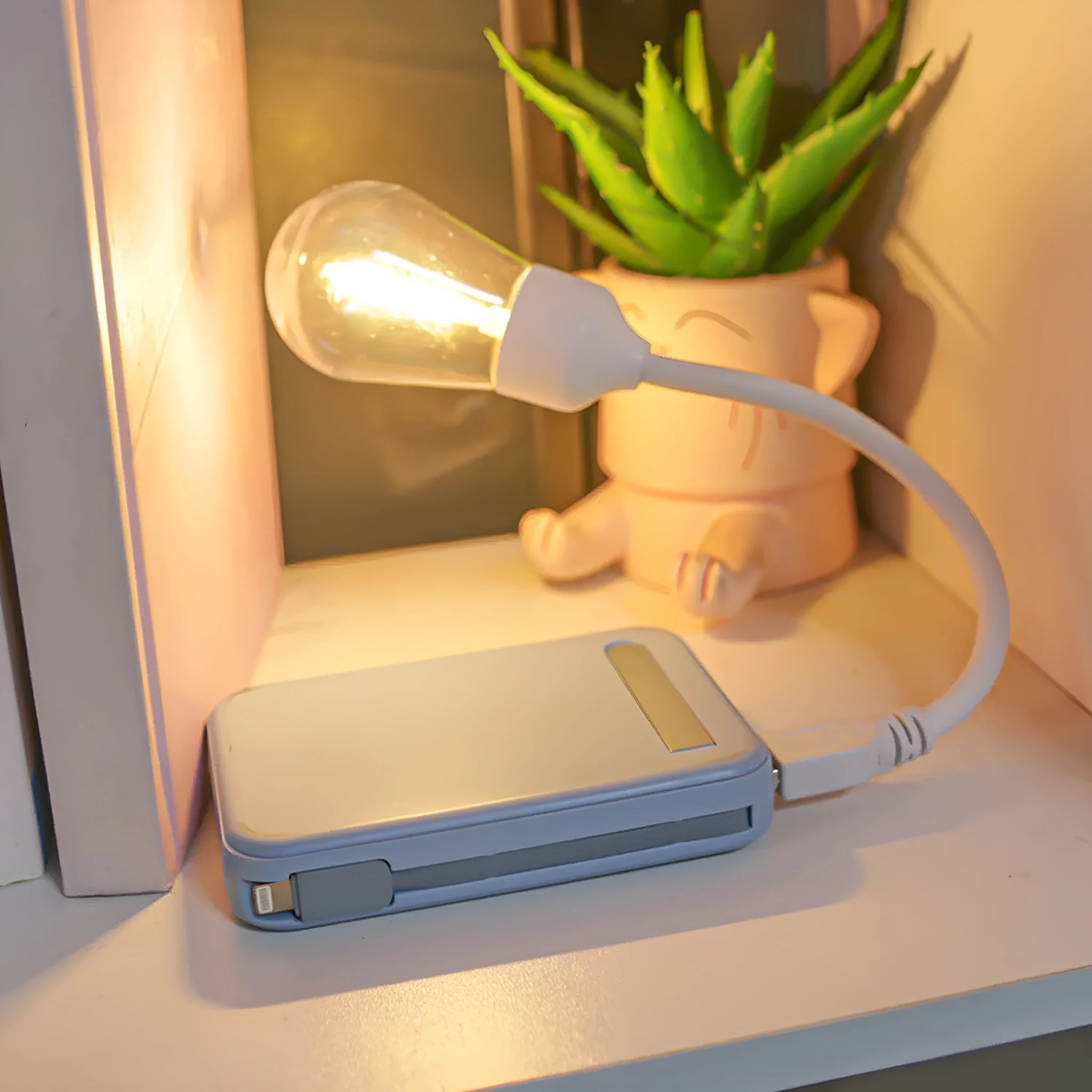 USB rechargeable folding night light with adjustable arm and tungsten S14 bulb