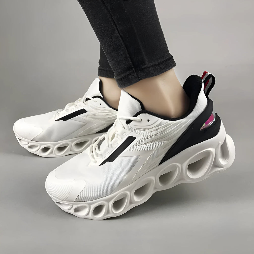 Men's breathable mesh casual trainers in three colours with round toe and lace-up design