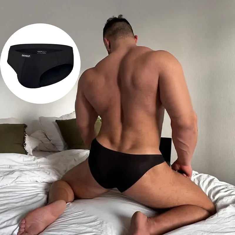 Men's solid colour low waist briefs with seamless breathable design in white, black or pink