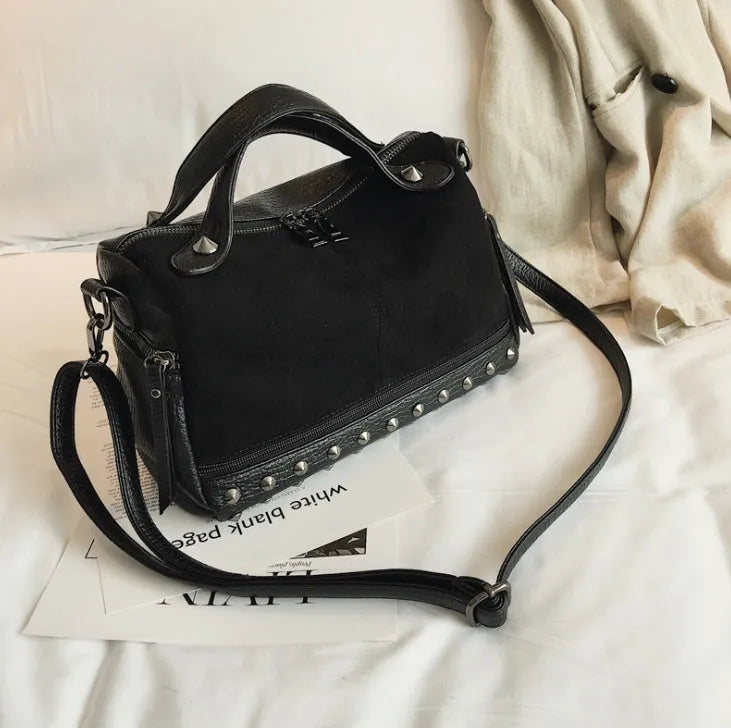 Soft PU leather women's tote shoulder bag with zipper closure in neutral colours