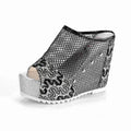 Korean women's platform flip-flops with a hollowed-out chunky heel and lace-up mesh upper.