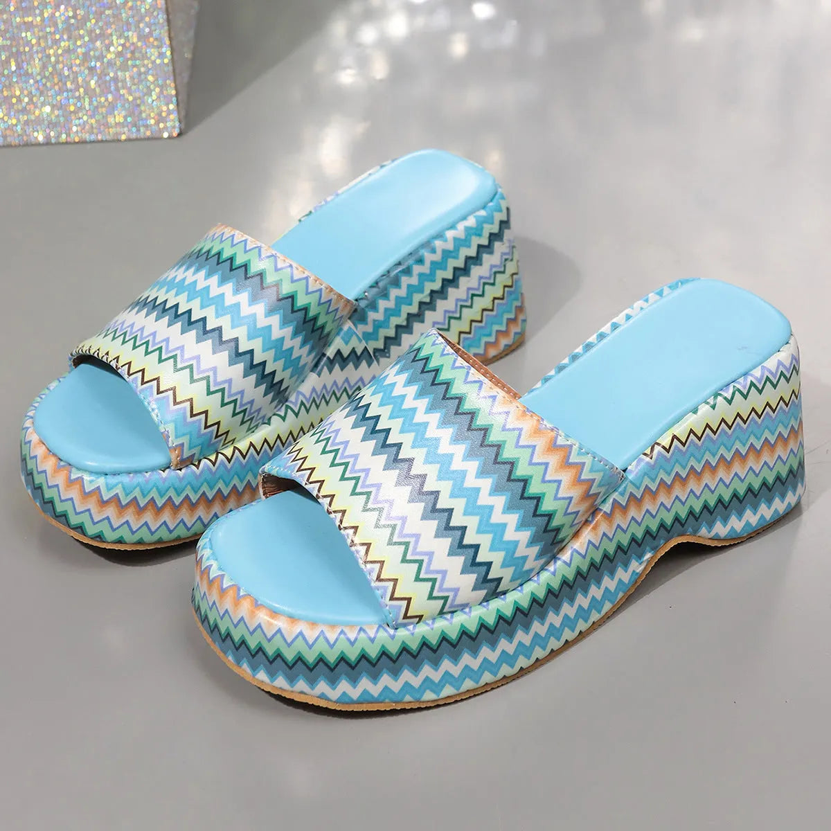 Women's colourful wave print wedges sandals with thick rubber sole and fish mouth toe design