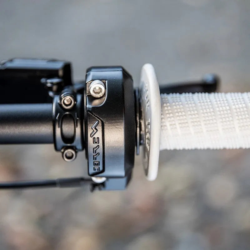 Black stainless steel electronic throttle handle with cable connector for Light Bee S scooter replacement