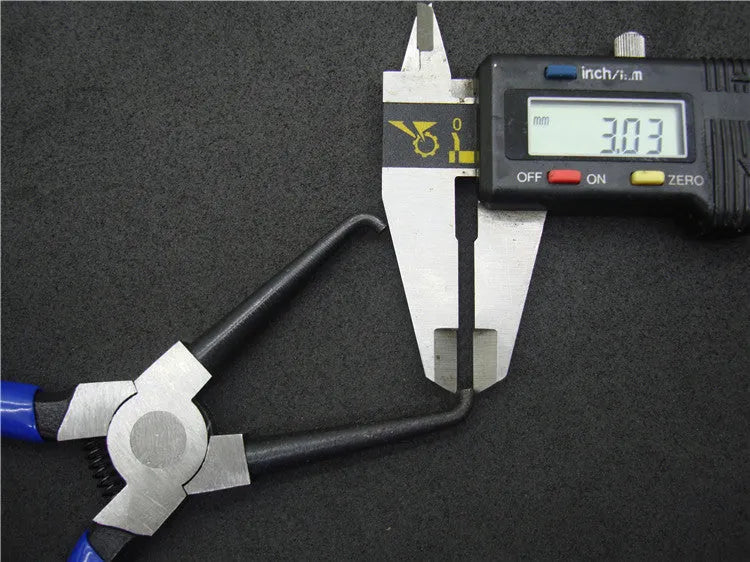 Caliper tubing pliers for fuel line maintenance with special connector removal jaws in L and S sizes