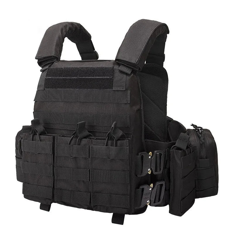 Men's camouflage tactical training vest in polyester with free size fit
