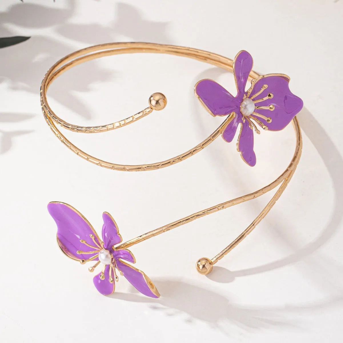 Alloy hollow armband with pattern lines in pink or purple colour jewellery bangle