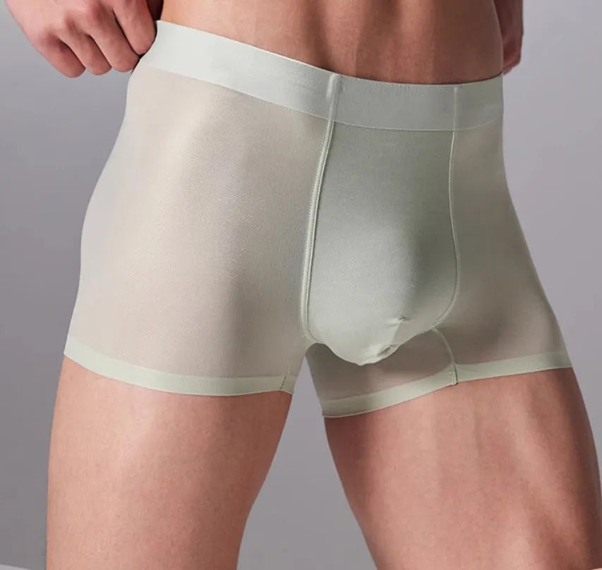Men's seamless antibacterial fitness shorts in black, shown on a size mannequin