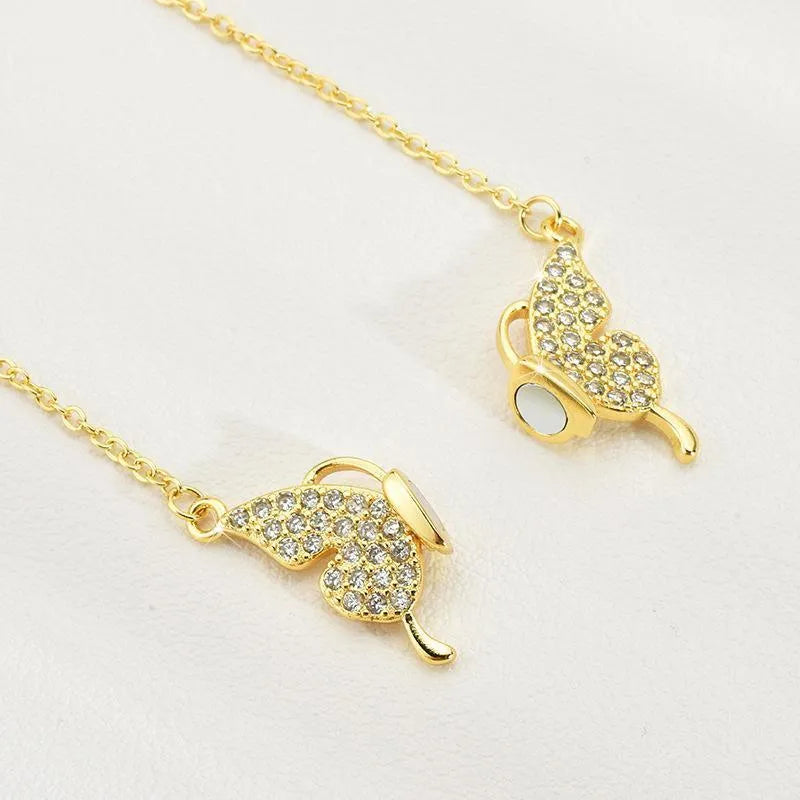 Women's magnetic snap butterfly clavicle chain in titanium steel with twisted chain