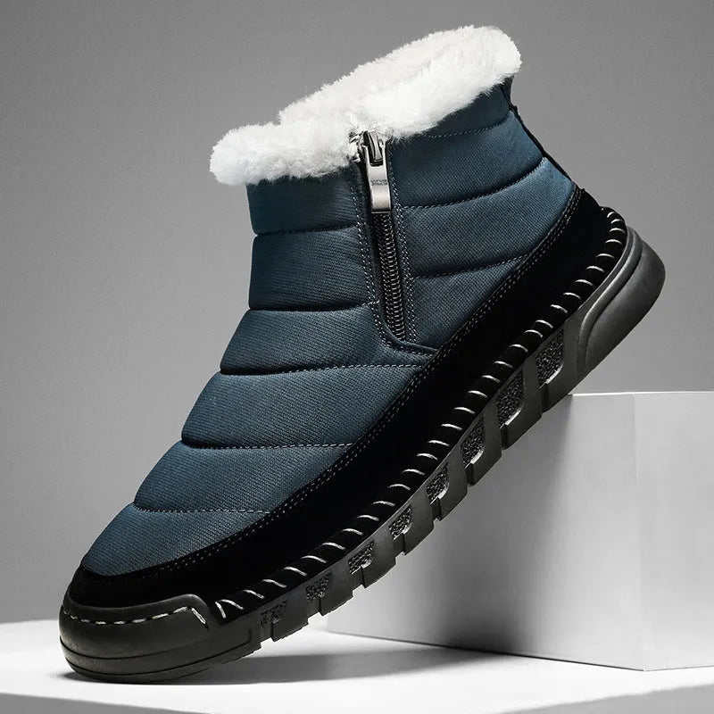 Men's plus size snow boots in black with round toe, flat heel and rubber sole