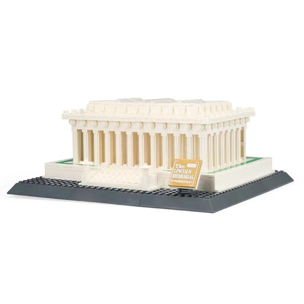Wange plastic building block set with over 800 pieces for constructing landmark models including Big Ben and the Statue of Liberty.