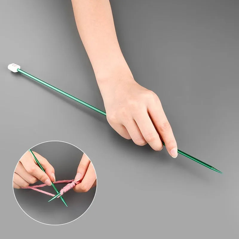 Complete set of 28 crochet hooks in 14 sizes from 2.0mm to 10.0mm with protective caps