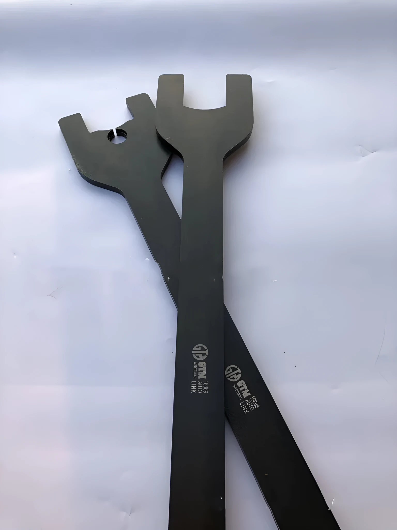 Land Rover fan support wrench set with 36mm and 40mm alloy steel spanners for coupler adjustment