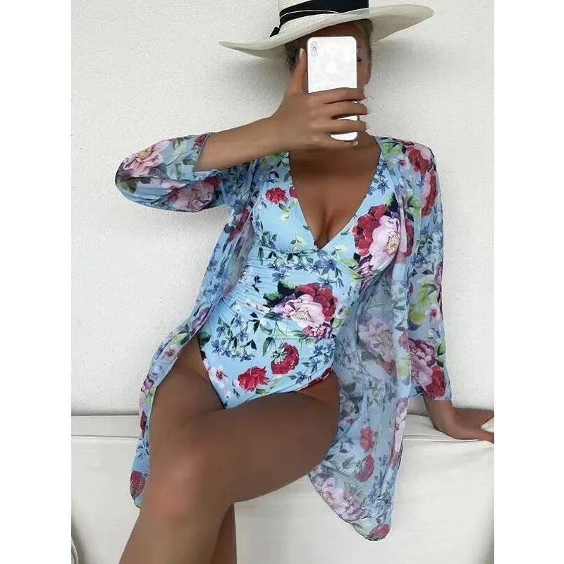 Women's floral tight bikini three-piece suit with coat in polyester fabric