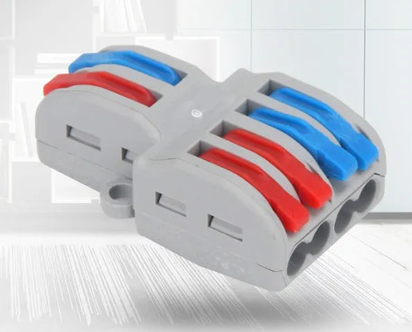 Quick wire connector with fire insulation shell and brass guide for electrical installations