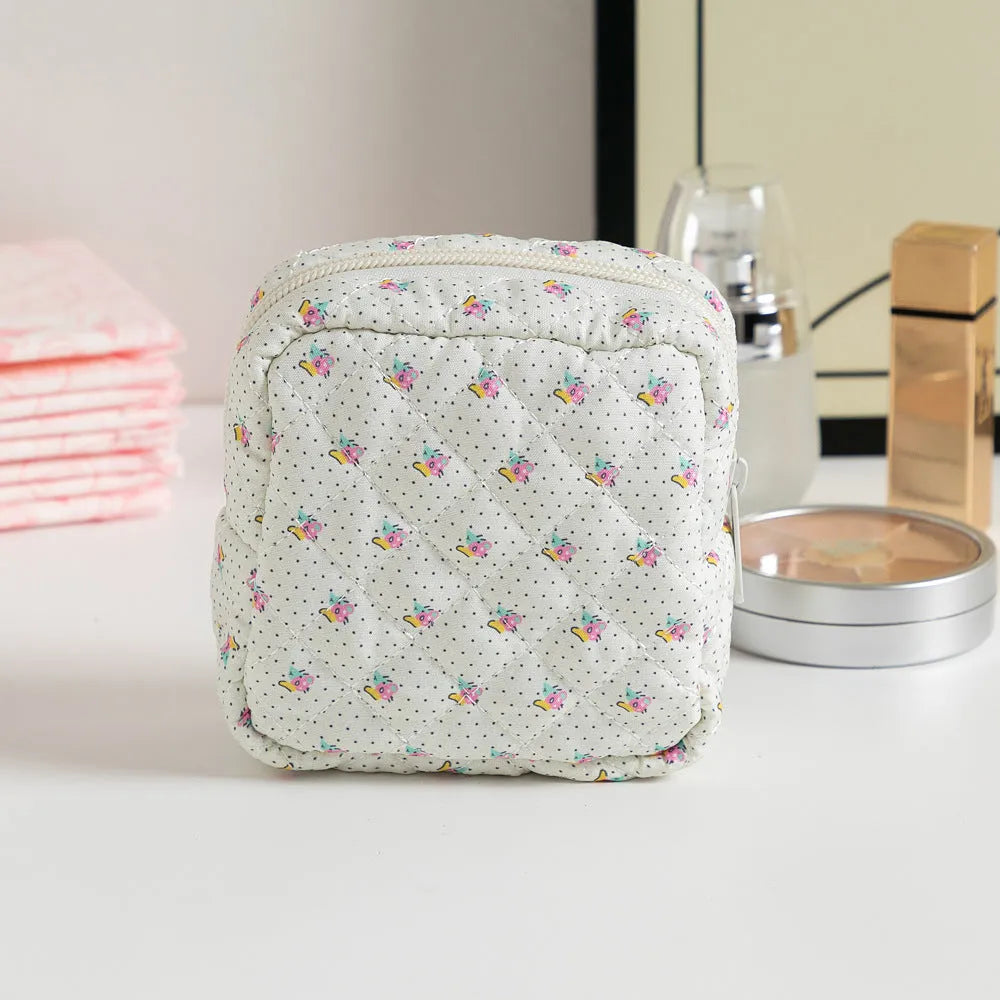 Women's floral polyester key storage bag wallet organiser with sewing thread decorative elements