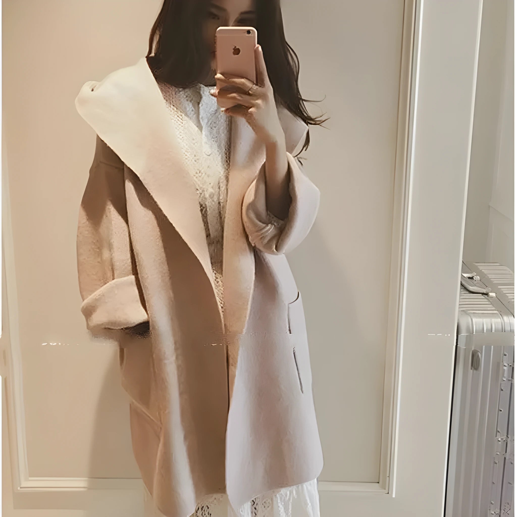 Plus size women's loose thin cotton coat with long sleeves and lace trim.