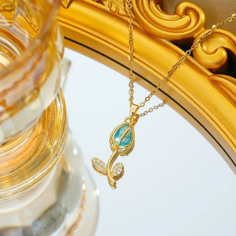 Zircon tulip necklace with flower pendant on adjustable titanium steel chain in gold colour